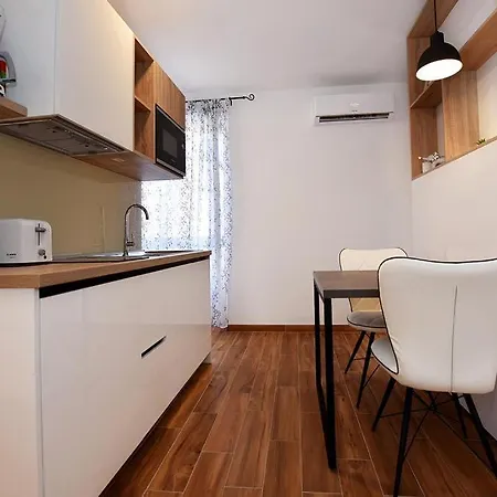 4 Corner The Center Of The Old Town Apartment Zadar Exterior photo